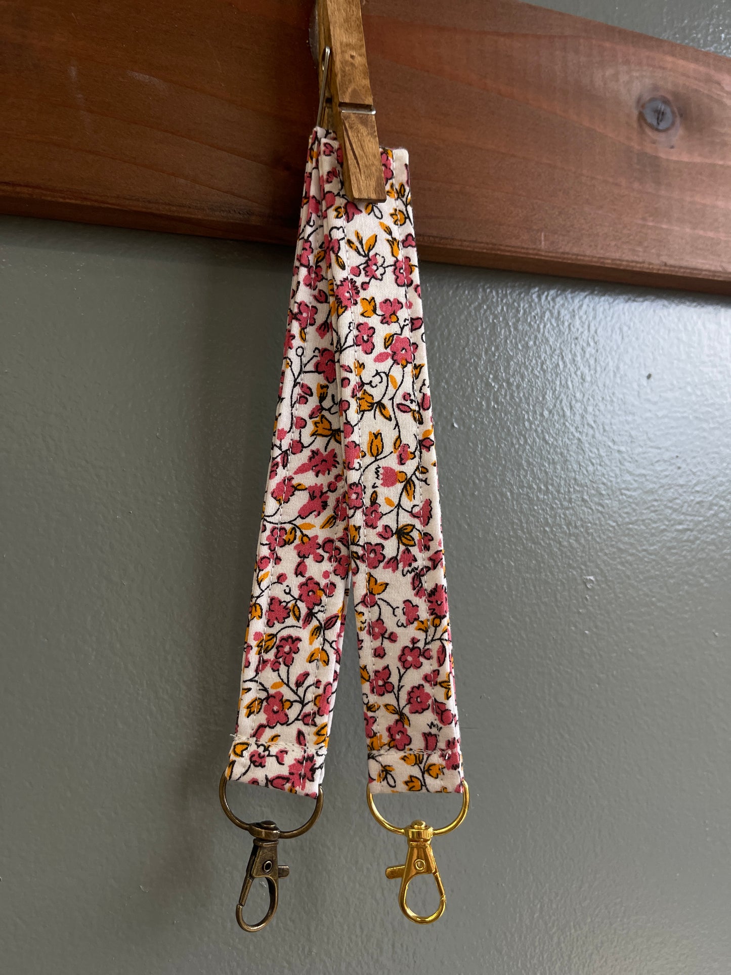 Keychain Wristlet with Clip