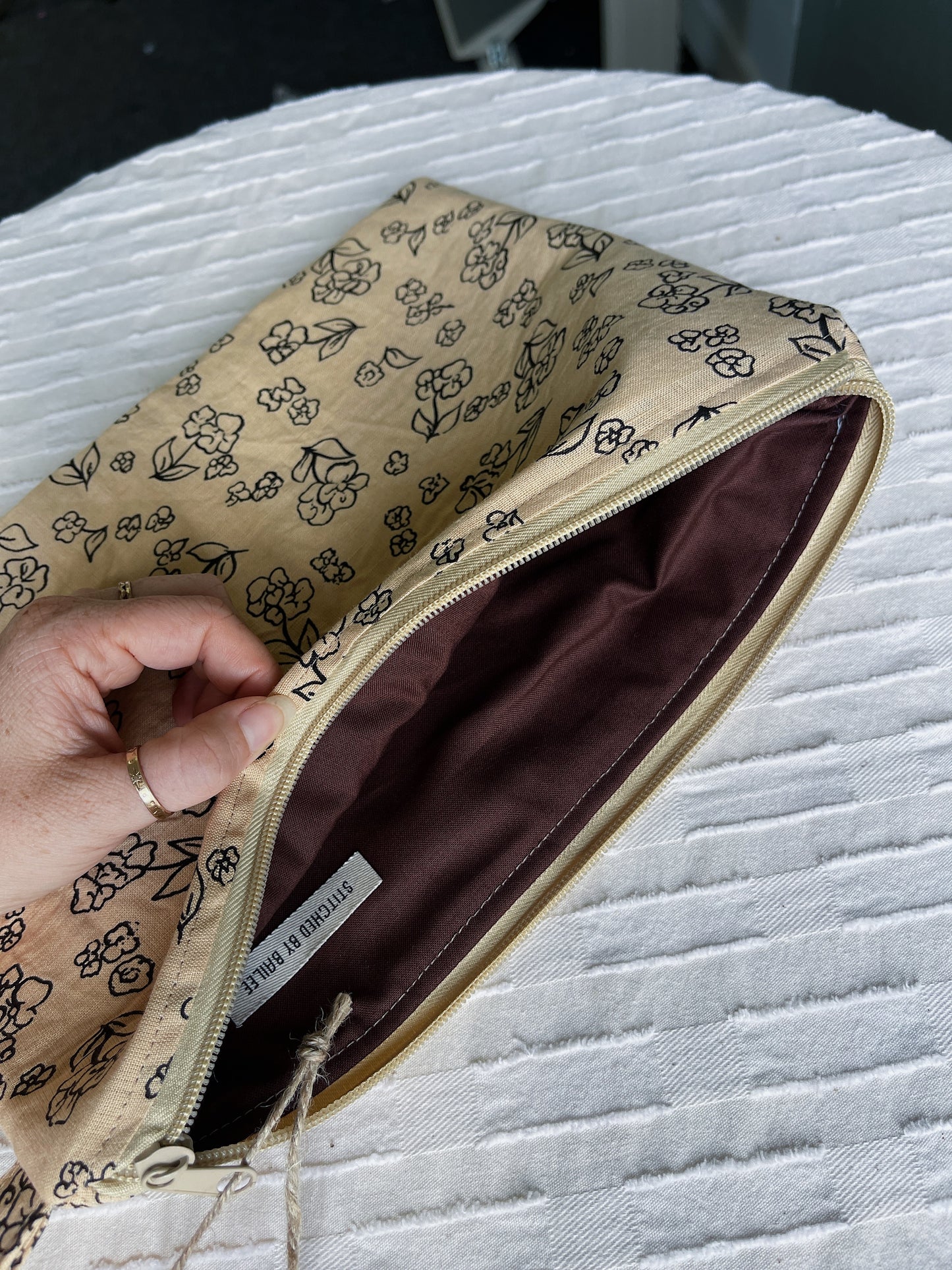 Essentials Padded Pouch