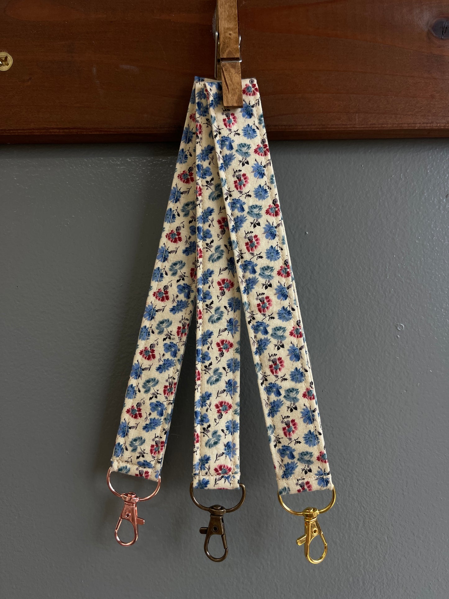 Keychain Wristlet with Clip