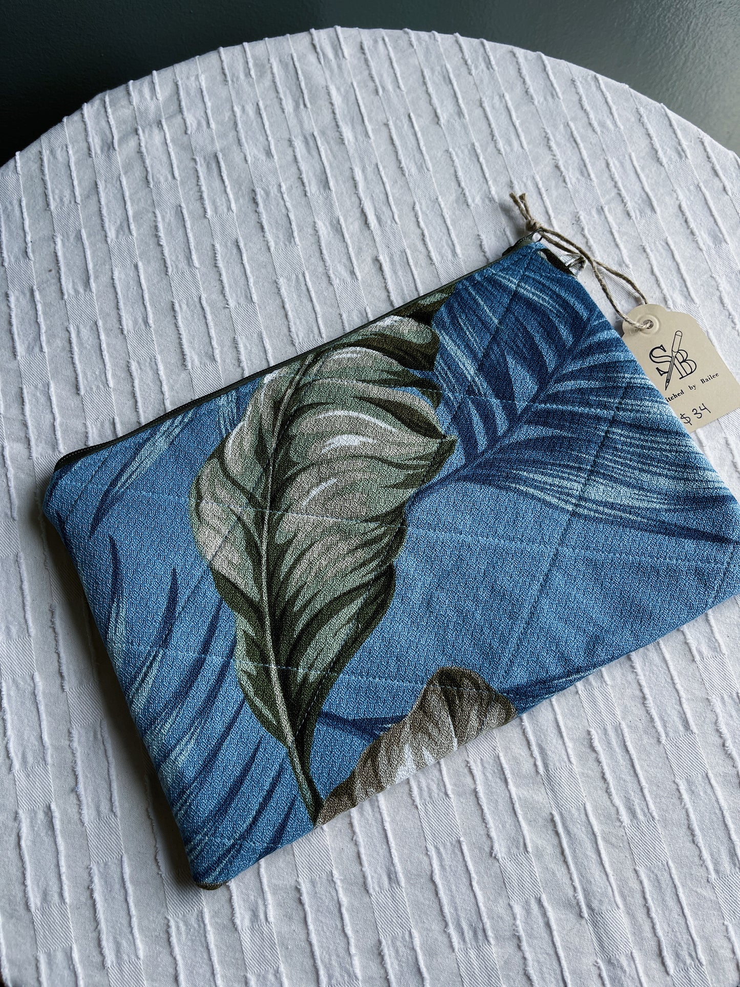 Essentials Quilted Padded Pouch