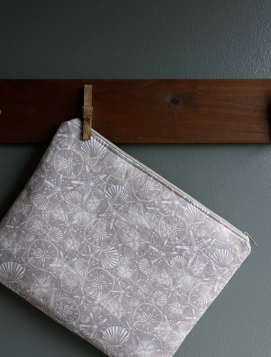 Essentials Padded Pouch
