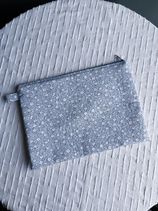 Essentials Padded Pouch